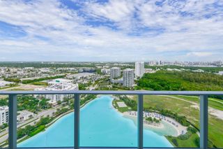 2411 Laguna Circle 2707, North Miami, FL 33181