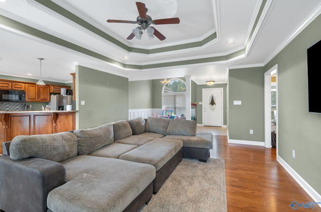 1304 Gypsy Trail SW, Hartselle, AL 35640