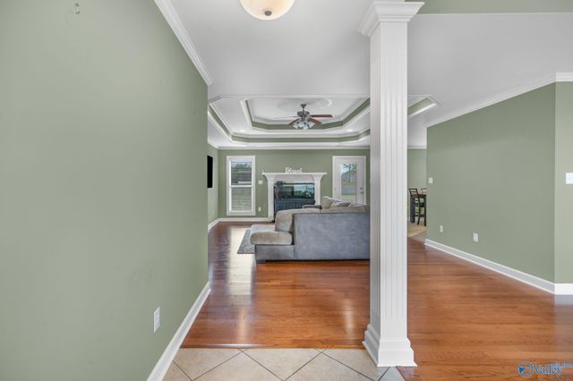 1304 Gypsy Trail SW, Hartselle, AL 35640