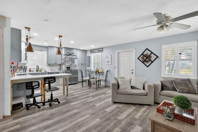 5210 Palm Drive, Fort Pierce, FL 34982