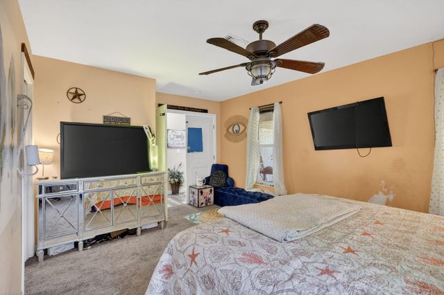 5210 Palm Drive, Fort Pierce, FL 34982