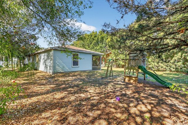 5210 Palm Drive, Fort Pierce, FL 34982