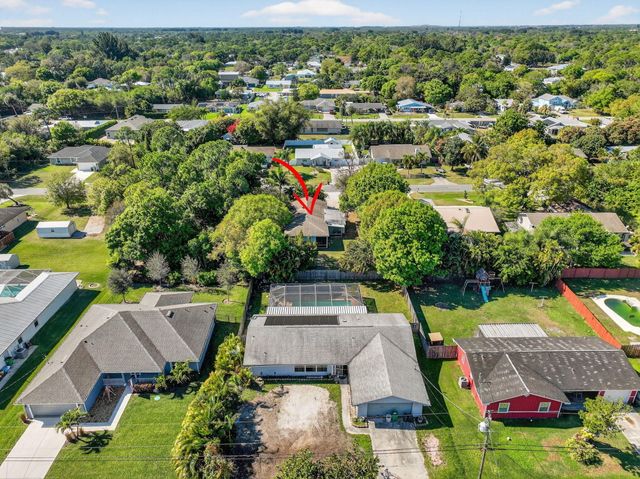 5210 Palm Drive, Fort Pierce, FL 34982