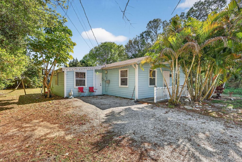 5210 Palm Drive, Fort Pierce, FL 34982