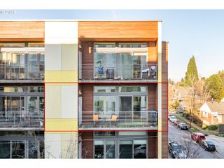 1455 N KILLINGSWORTH St 319, Portland, OR 97217