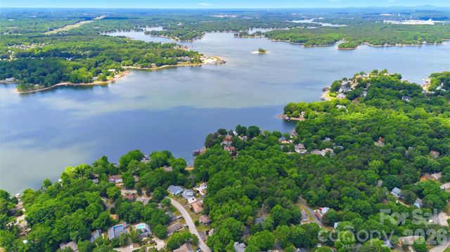 3066 Point Clear Drive, Fort Mill, SC 29708