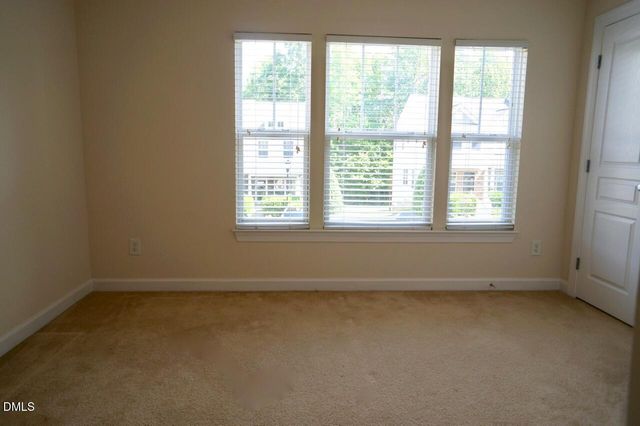 8817 Orchard Grove Way, Raleigh, NC 27612