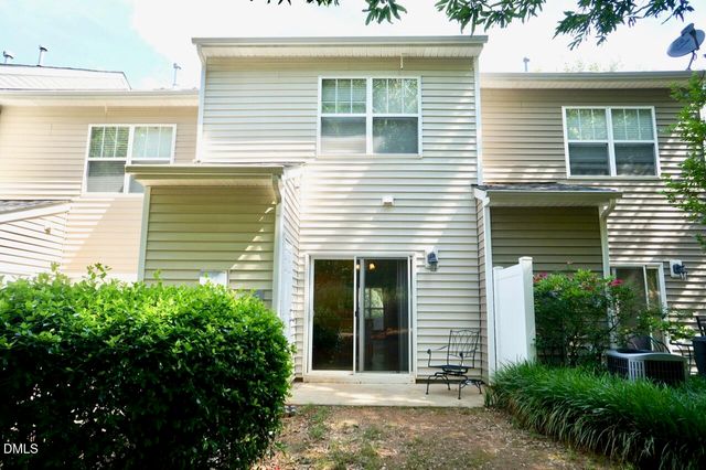 8817 Orchard Grove Way, Raleigh, NC 27612