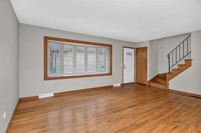 517 Barnsdale Road A, La Grange Park, IL 60526