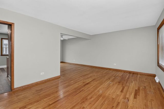 517 Barnsdale Road A, La Grange Park, IL 60526