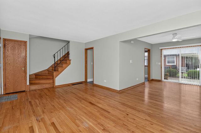 517 Barnsdale Road A, La Grange Park, IL 60526