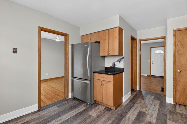 517 Barnsdale Road A, La Grange Park, IL 60526