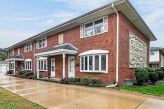 517 Barnsdale Road A, La Grange Park, IL 60526