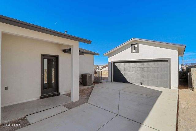 3732 Model Lane, El Paso, TX 79938
