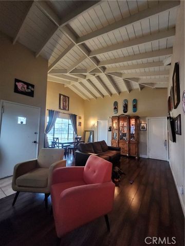 9236 Mango, Fontana, CA 92335