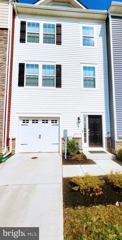 4 AXIOS WAY, Rosedale, MD 21237
