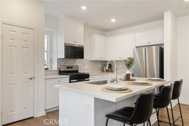 4229 E Carmel Privado, Ontario, CA 91761