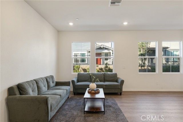 4229 E Carmel Privado, Ontario, CA 91761