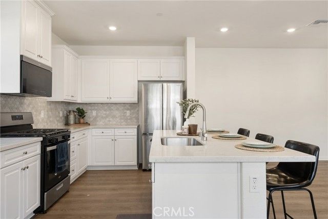 4229 E Carmel Privado, Ontario, CA 91761