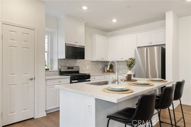 4229 E Carmel Privado, Ontario, CA 91761