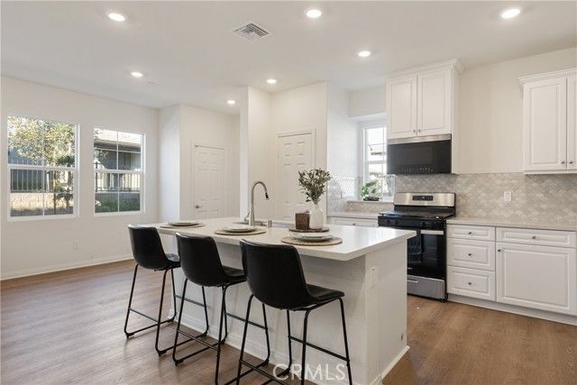 4229 E Carmel Privado, Ontario, CA 91761