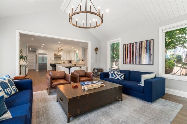 1058 Beacon Street 2, Newton, MA 02459