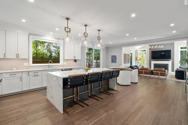 1058 Beacon Street 2, Newton, MA 02459