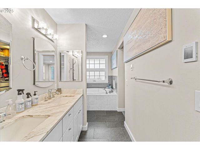 10410 Sw SERENE Pl, Wilsonville, OR 97070