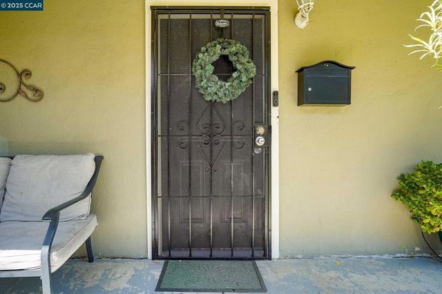 103 Madoline St, Pittsburg, CA 94565