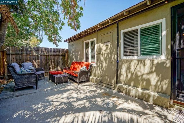 103 Madoline St, Pittsburg, CA 94565