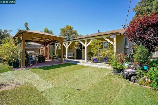 103 Madoline St, Pittsburg, CA 94565