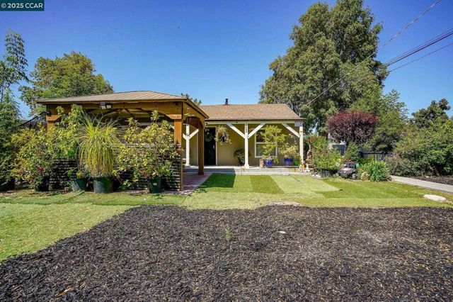 103 Madoline St, Pittsburg, CA 94565
