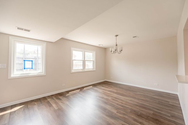 9501 S Racine Avenue, Chicago, IL 60643