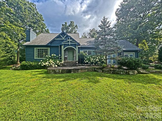22 Bittersweet Lane, Asheville, NC 28805