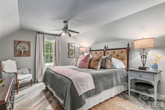 22 Bittersweet Lane, Asheville, NC 28805