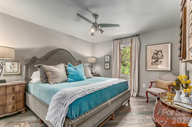 22 Bittersweet Lane, Asheville, NC 28805