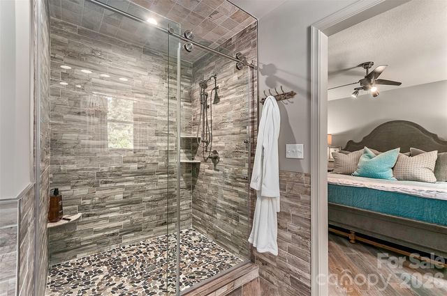 22 Bittersweet Lane, Asheville, NC 28805