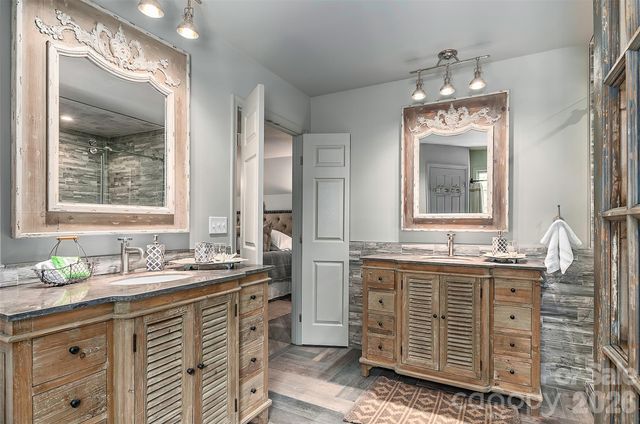 22 Bittersweet Lane, Asheville, NC 28805
