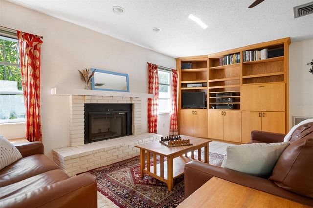 6964 COUNTRY LAKES CIRCLE, Sarasota, FL 34243