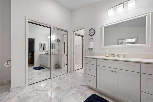 6964 COUNTRY LAKES CIRCLE, Sarasota, FL 34243