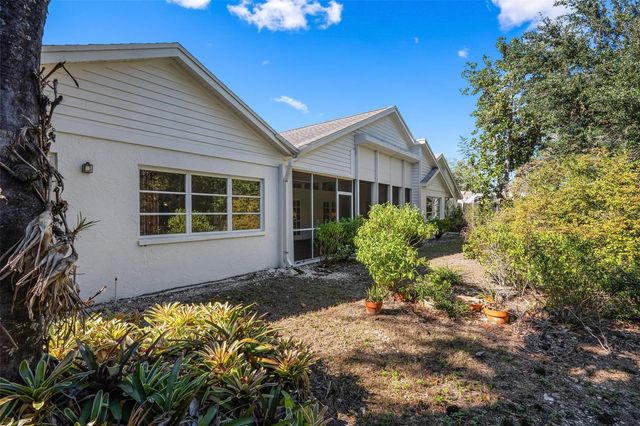 6964 COUNTRY LAKES CIRCLE, Sarasota, FL 34243