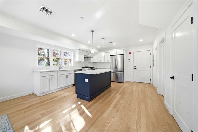 50 N. Payne St 6, Quincy, MA 02169