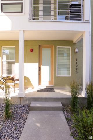 11223 S FREESTONE RD, South Jordan, UT 84009