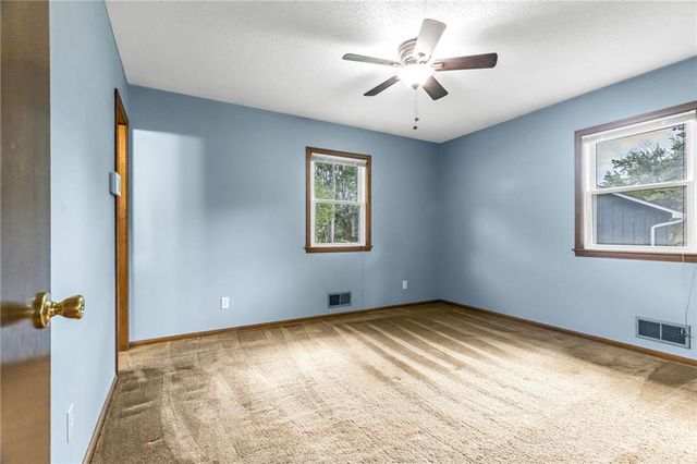 8800 MCELROY Road, Kansas City, MO 64134