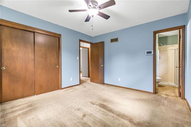 8800 MCELROY Road, Kansas City, MO 64134