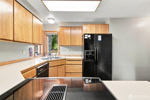 240 E Channel Drive, Allyn, WA 98524