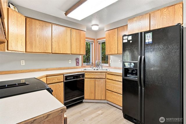 240 E Channel Drive, Allyn, WA 98524