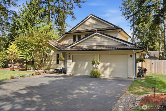 240 E Channel Drive, Allyn, WA 98524