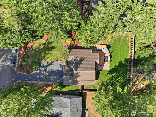 240 E Channel Drive, Allyn, WA 98524