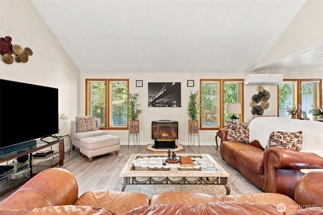 240 E Channel Drive, Allyn, WA 98524